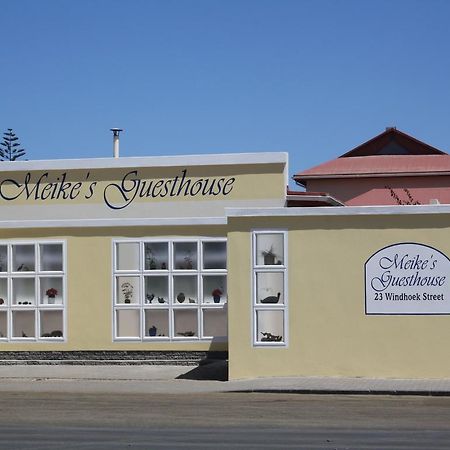 Meike'S Guesthouse Свакопмунд Экстерьер фото
