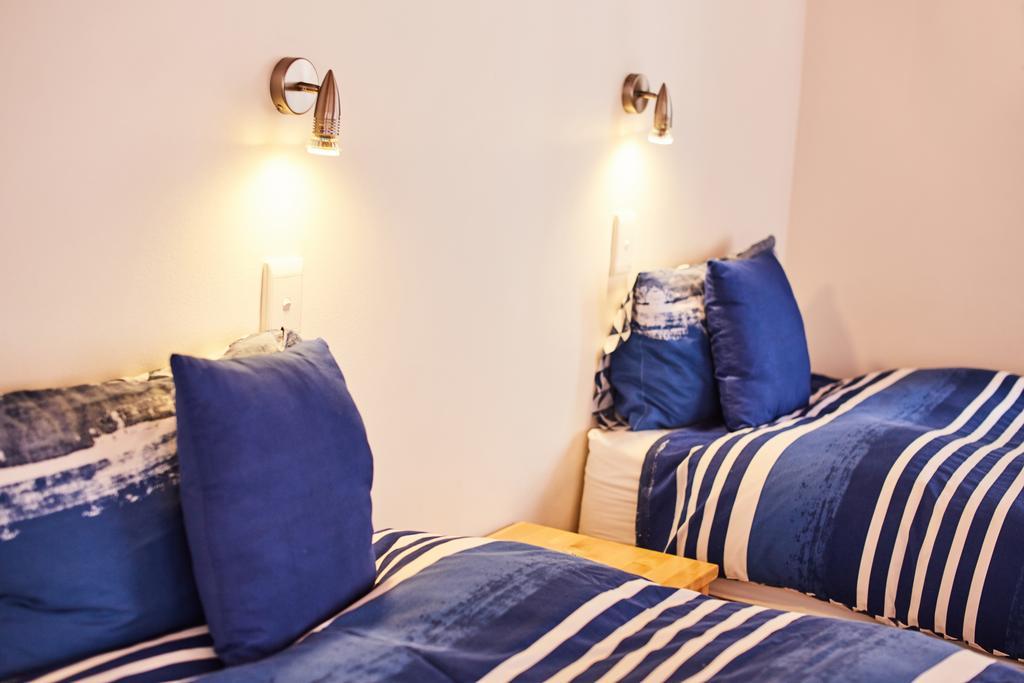 Meike'S Guesthouse Свакопмунд Экстерьер фото